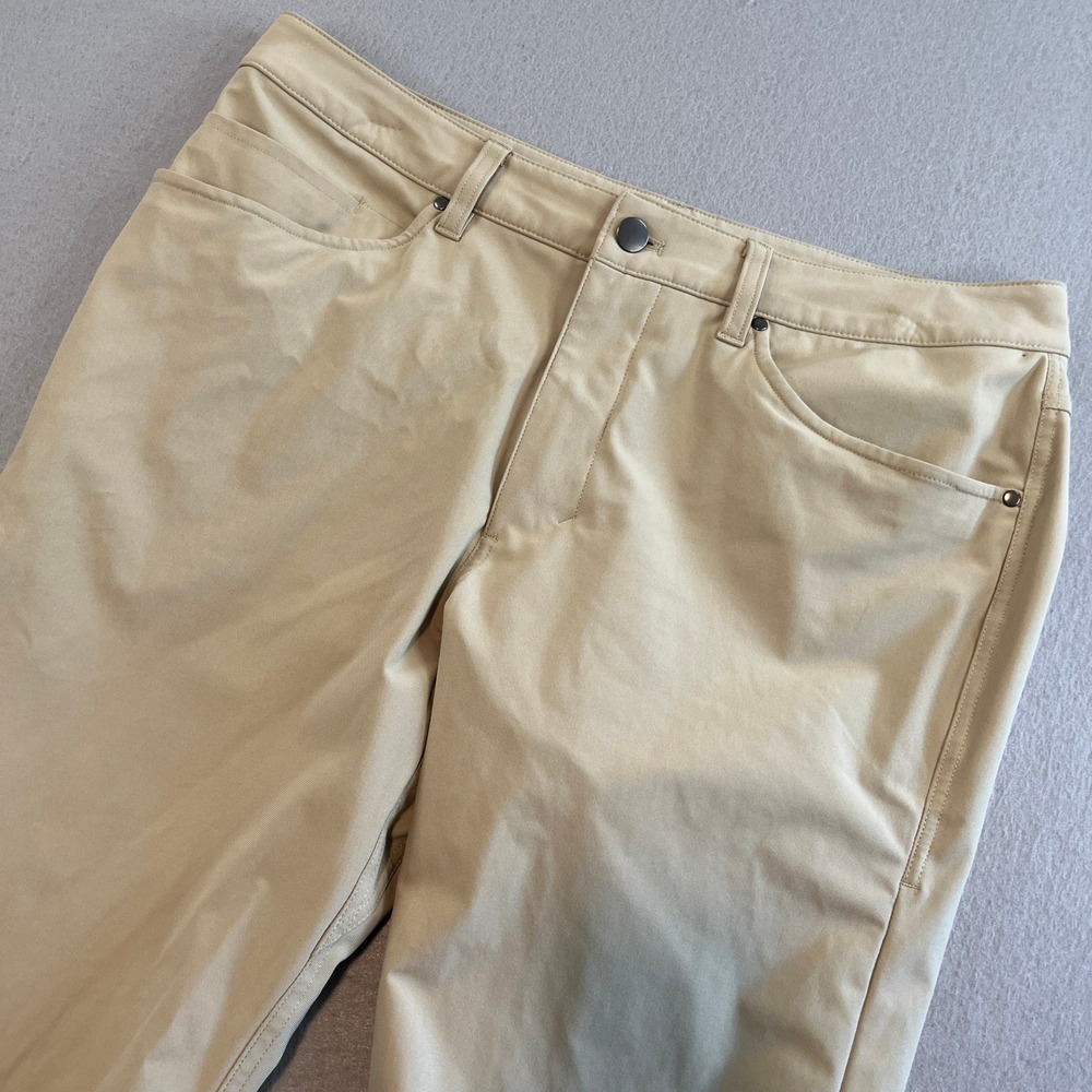 Lululemon ABC‎ Pants Mens 33 Khaki Stretch Slim Fit Performance Travel Casual